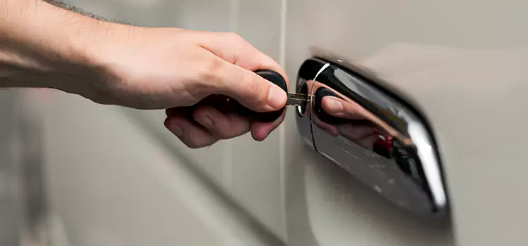 Why Choose Our Auto Locksmith Team in Dundas, ON?